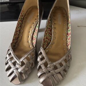 Seychelles Metallic Peep-Toe Heels (NEW WO BOX)